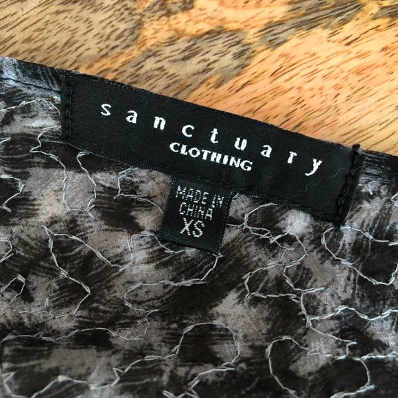 2/$20 Sanctuary V-Neck Sequin Blouse Grey Silver Size XS - Picture 5 of 5